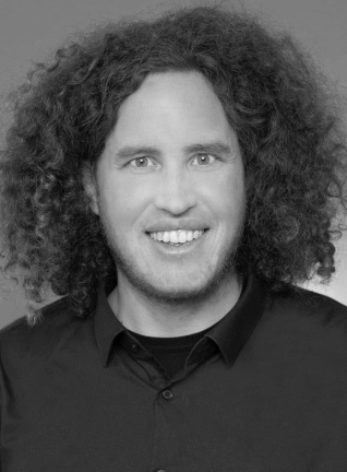 Portrait image of Jörg Schad